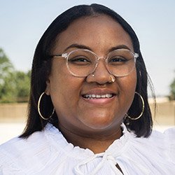 Azia Carnes